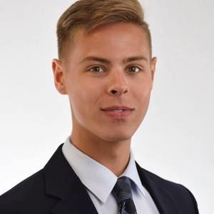 Meet your Posher, Eric